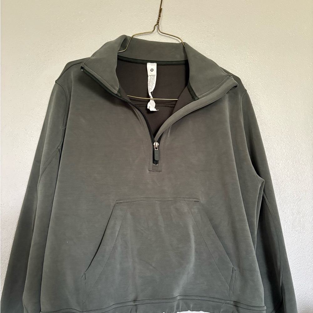 Lulu Lemon Softstreme half zip Gray/Green